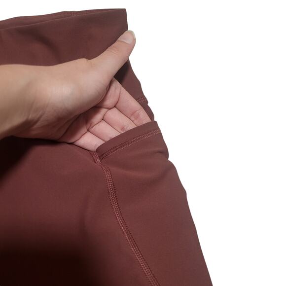Old Navy active elevate go dry legging in reddish brown, no size tag - Picture 4 of 5
